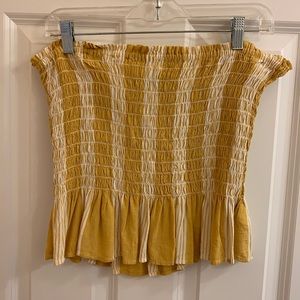 Women’s Strapless Top